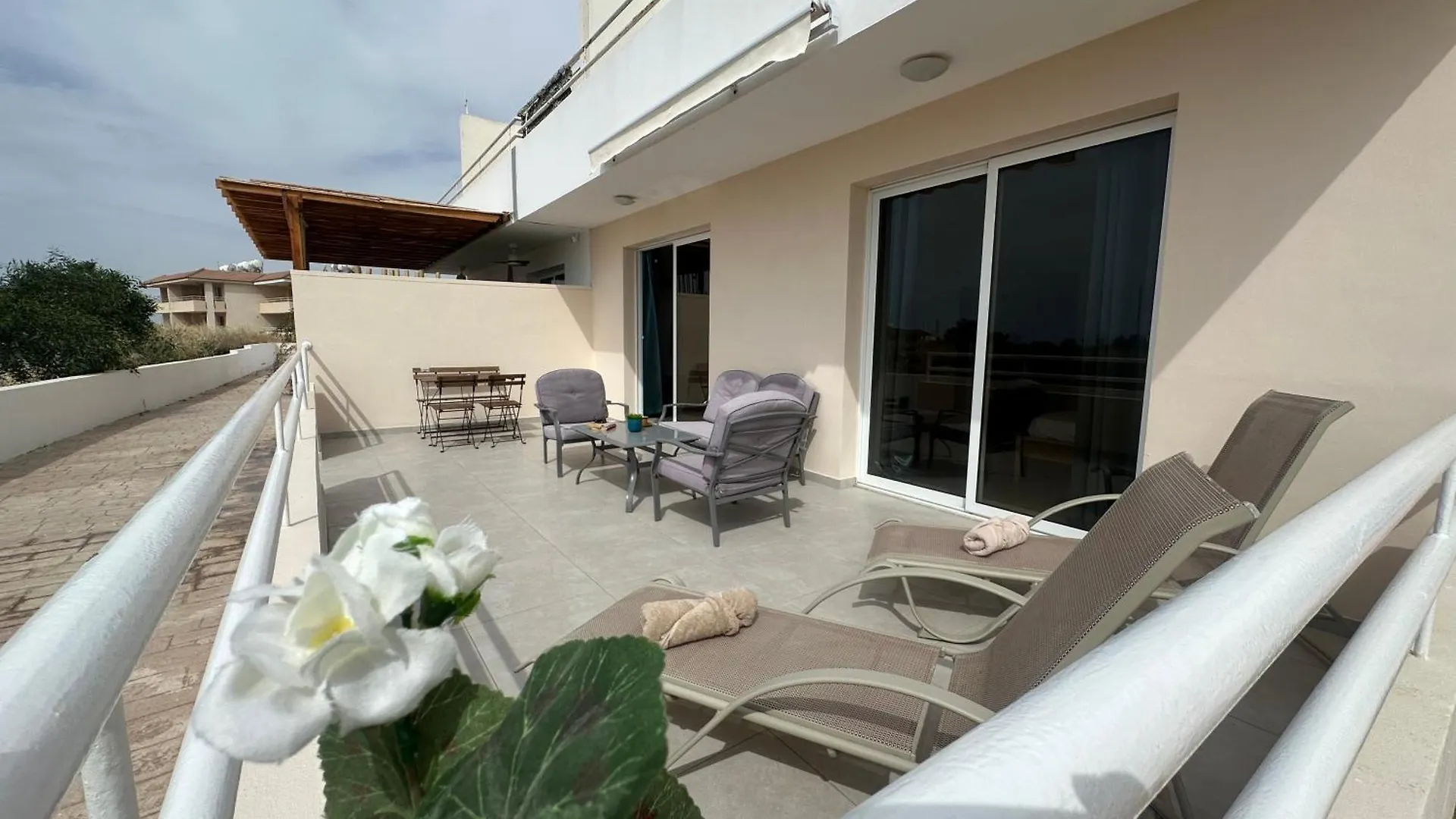 Nissi Beach Escape - 5 Min Walk To Paradise Ayia Napa Apartment